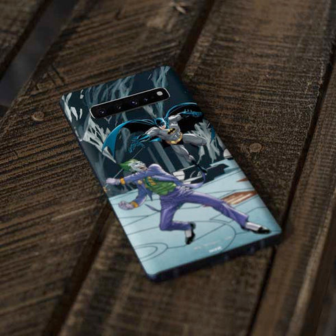 DC Comics The Joker vs Batman Art Galaxy S10 Skin