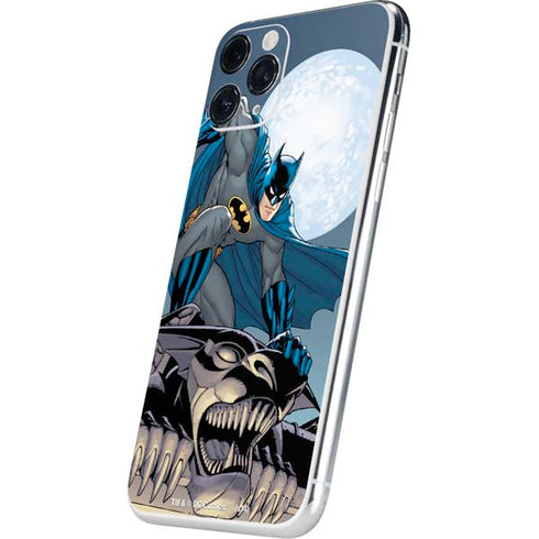 DC Comics Batman Action Pose 90's art iPhone 11 Pro Skin
