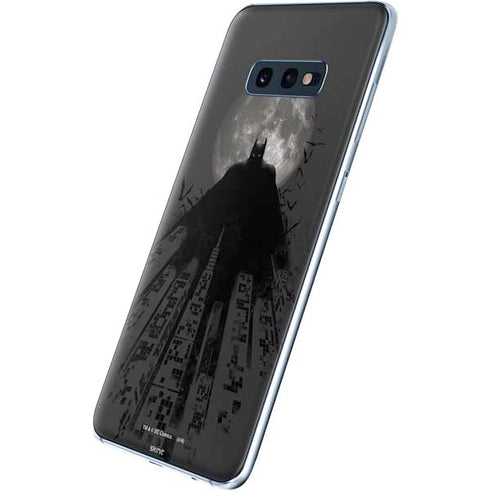 DC Comics Batman On City with Moon Art Galaxy S10e Skin