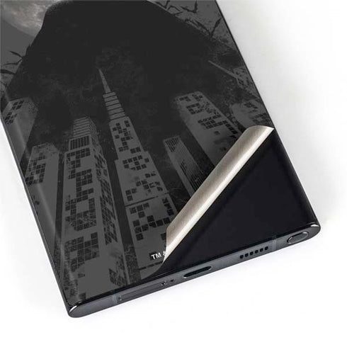 DC Comics Batman On City with Moon Art Galaxy S22 Ultra Skin