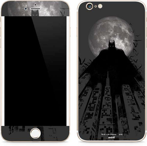 DC Comics Batman On City with Moon Art iPhone 6/6s Plus Skin