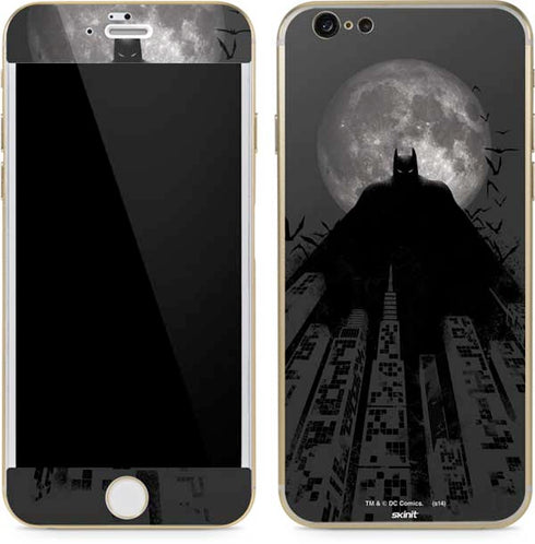 DC Comics Batman On City with Moon Art iPhone 6/6s Skin