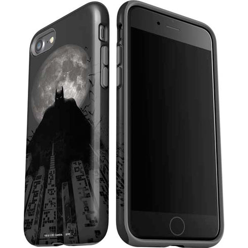 DC Comics Batman On City with Moon Art iPhone SE (2nd & 3rd Gen) Pro Case
