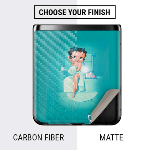 Betty Boop Bathing Galaxy Z Flip Skin