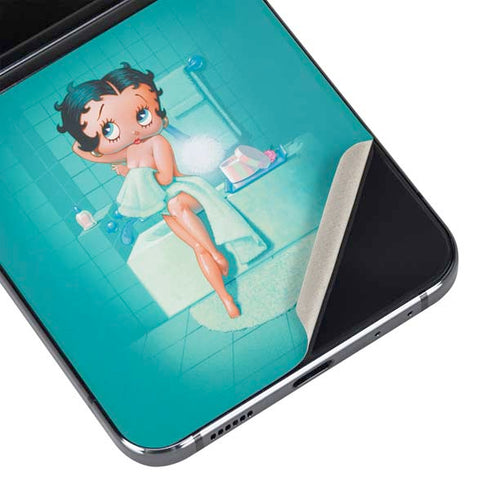Betty Boop Bathing Galaxy Z Flip5 5G Skin