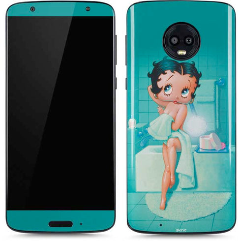 Betty Boop Bathing Moto G6 Skin