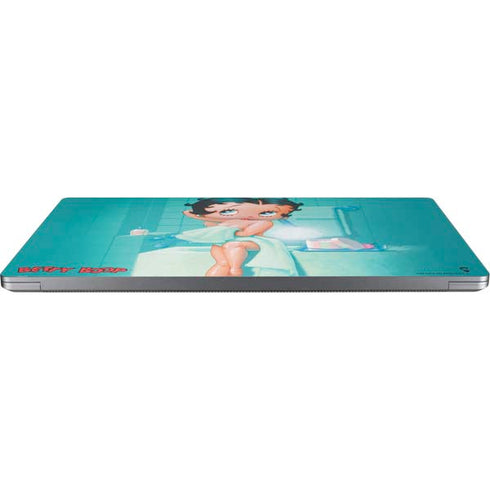 Betty Boop Bathing Universal Laptop 17in (13.8 x 10in) Skin