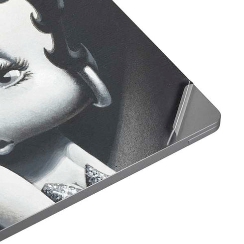 Betty Boop Black and White Universal Laptop 16.6in (13.4 x 9.7in) Skin
