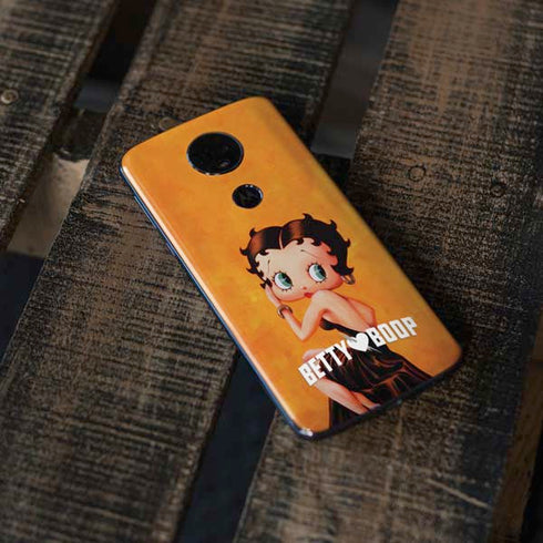 Betty Boop Little Black Dress Moto E5 Plus Skin