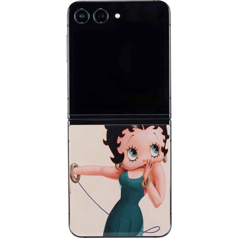 Betty Boop On the Phone Galaxy Z Flip5 5G Skin