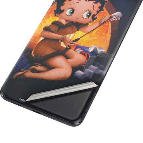 Betty Boop Roasting Marshmallows Galaxy S21 5G Skin