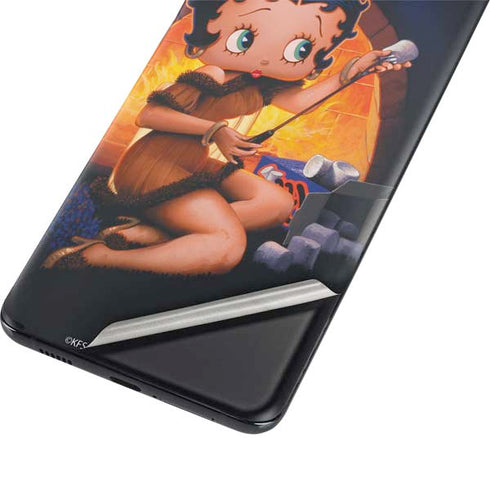 Betty Boop Roasting Marshmallows Galaxy S21 Plus 5G Skin