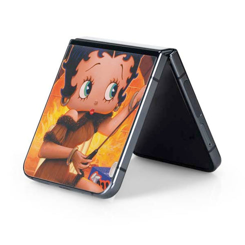 Betty Boop Roasting Marshmallows Galaxy Z Flip5 5G Skin
