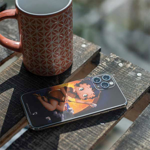 Betty Boop Roasting Marshmallows iPhone 11 Pro Skin