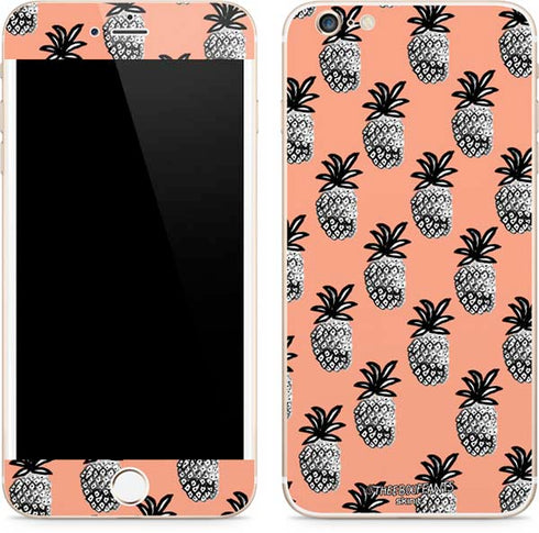 Bouffants and Broken Hearts Gray Scale Pineapple iPhone 6/6s Plus Skin