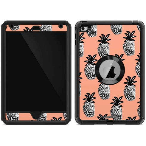 Bouffants and Broken Hearts Gray Scale Pineapple Otterbox Defender iPad Skin