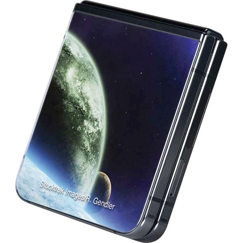 Bird-Shaped Nebula Galaxy Z Flip5 5G Skin