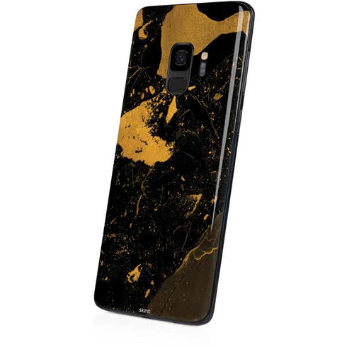 Black and Gold Scattered Marble Galaxy S9 Skin