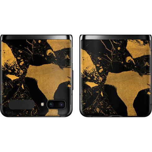 Black and Gold Scattered Marble Galaxy Z Flip Skin
