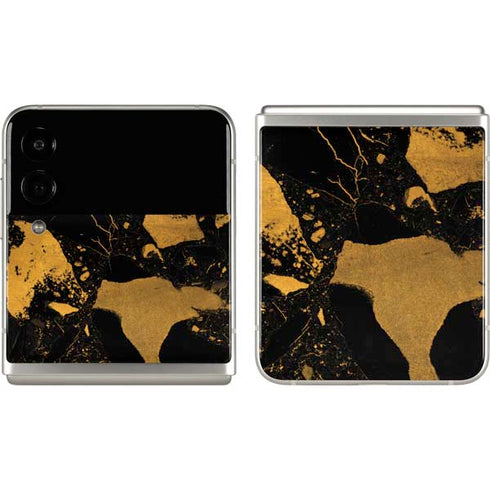 Black and Gold Scattered Marble Galaxy Z Flip3 5G Skin