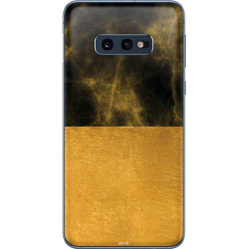 Black and Gold Split Marble Galaxy S10e Skin