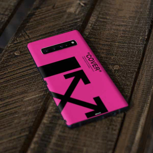 Black and Pink Arrows Galaxy S10 Skin