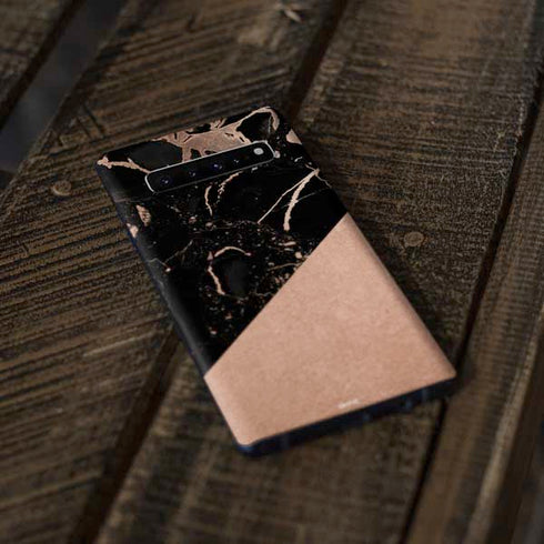 Black and Rose Gold Marble Split Galaxy S10 Skin