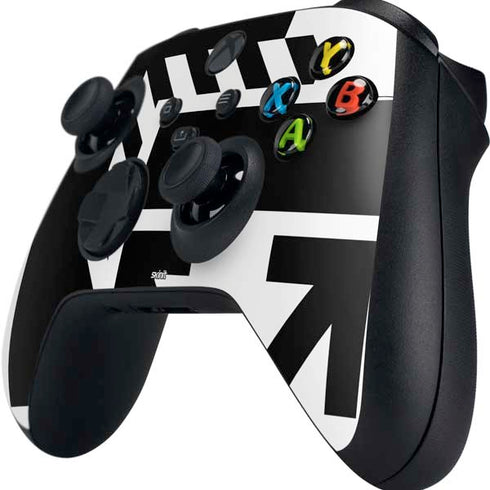 Black and White Geometric Shapes Xbox Series X Controller Skin