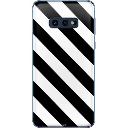 Black and White Geometric Stripes Galaxy S10e Skin
