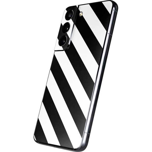 Black and White Geometric Stripes Galaxy S22 Skin