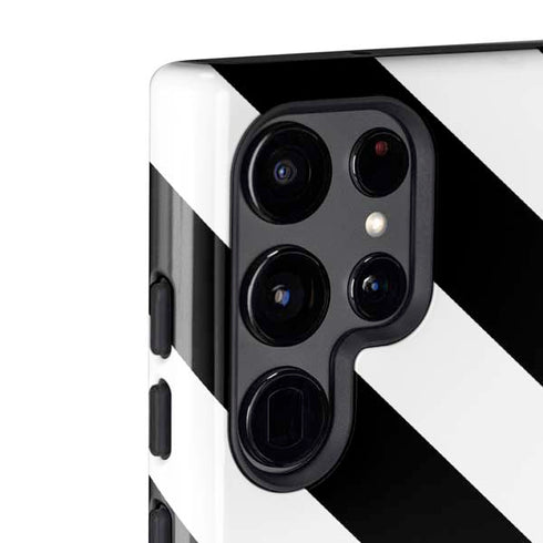 Black and White Geometric Stripes Galaxy S22 Ultra Pro Case