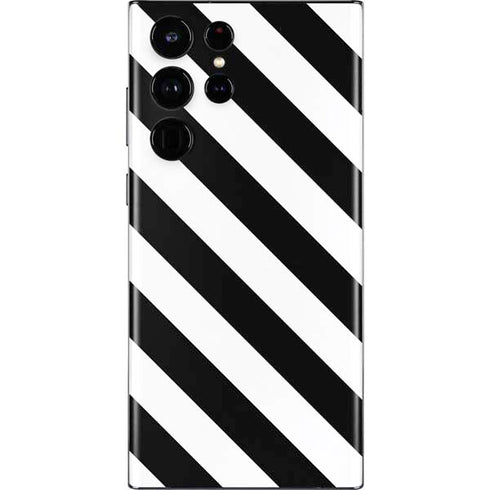 Black and White Geometric Stripes Galaxy S22 Ultra Skin