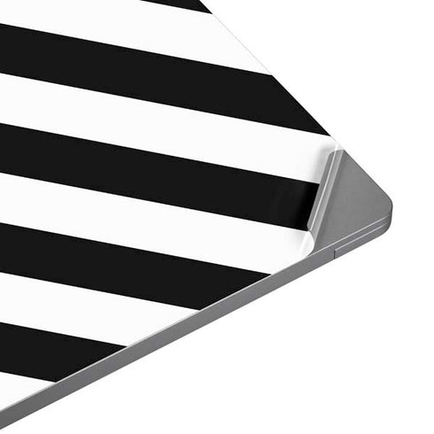 Black and White Geometric Stripes Universal Laptop 18in (14.6 x 10.6in) Skin