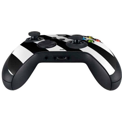 Black and White Geometric Stripes Xbox Series X Controller Skin