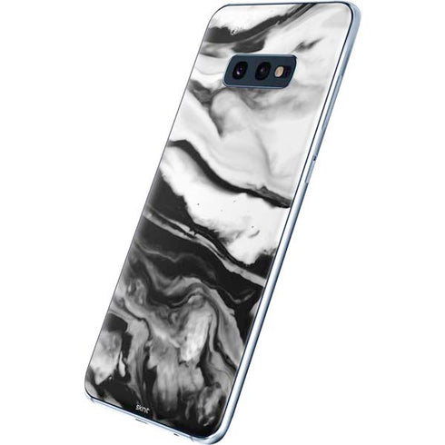 Black and White Marble Ink Galaxy S10e Skin