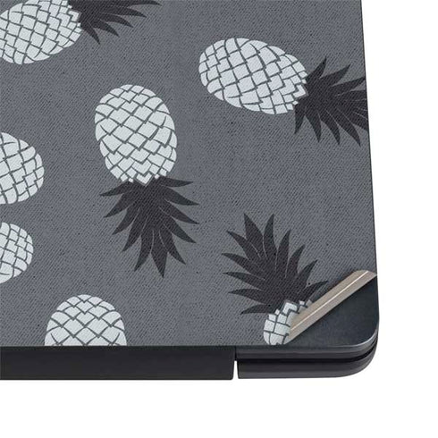 Black and White Pineapples Dell Vostro Skin