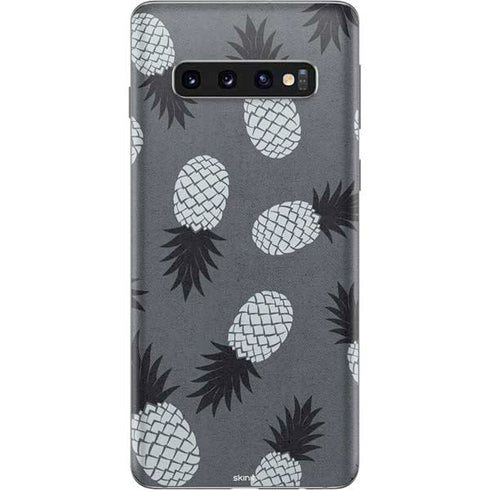 Black and White Pineapples Galaxy S10 Skin