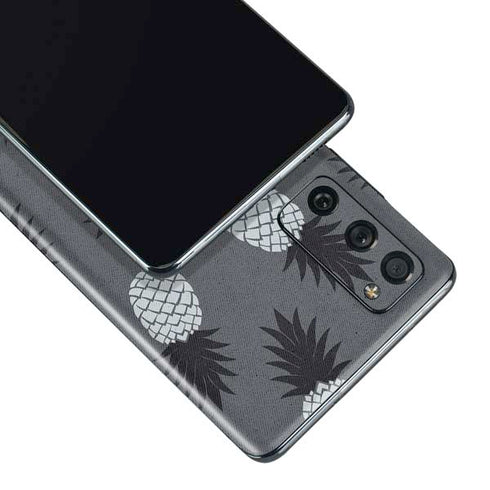 Black and White Pineapples Galaxy S20 Fan Edition Skin