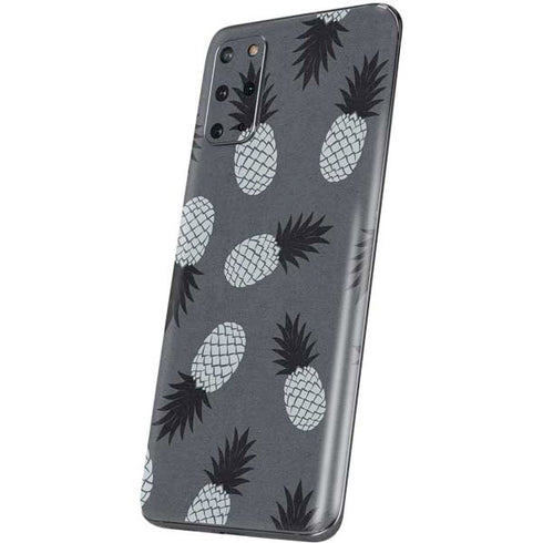 Black and White Pineapples Galaxy S20 Plus Skin