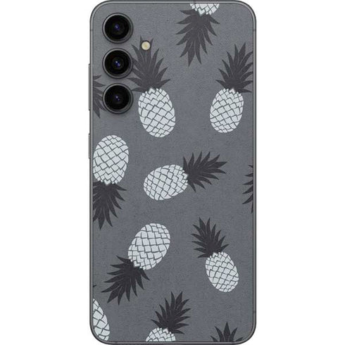 Black and White Pineapples Galaxy S23 FE Skin