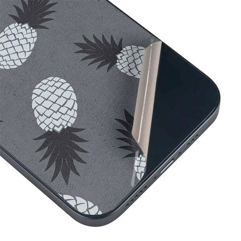 Black and White Pineapples iPhone 14 Plus Skin