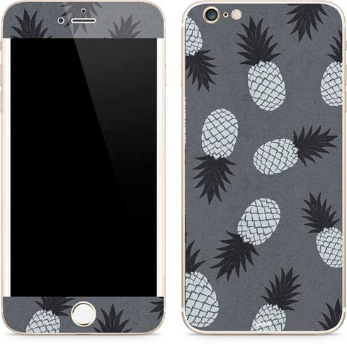Black and White Pineapples iPhone 6/6s Plus Skin