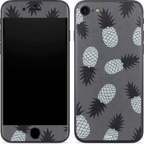 Black and White Pineapples iPhone 8 Skin