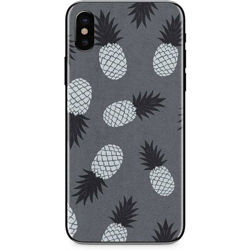 Black and White Pineapples iPhone XS Max Skin