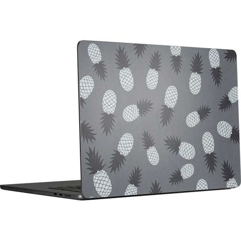 Black and White Pineapples MacBook Air 15 in (2023) Skin