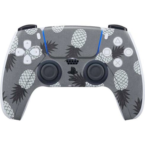 Black and White Pineapples PS5 Controller Skin
