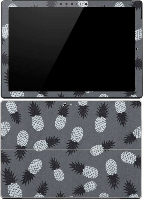Black and White Pineapples Surface Pro (2017) Skin