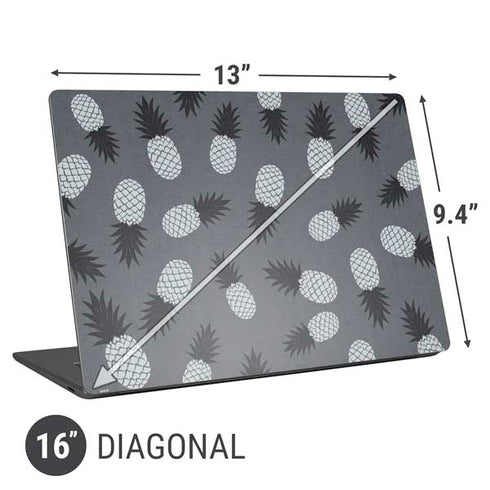Black and White Pineapples Universal Laptop 16in (13 x 9.4in) Skin