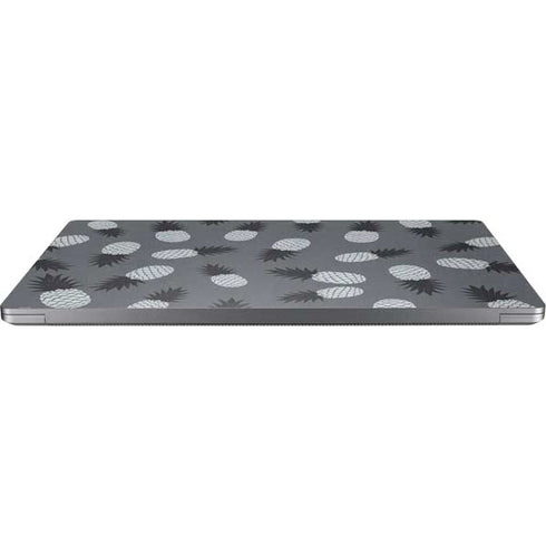 Black and White Pineapples Universal Laptop 17in (13.8 x 10in) Skin