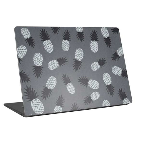 Black and White Pineapples Universal Laptop 18in (14.6 x 10.6in) Skin